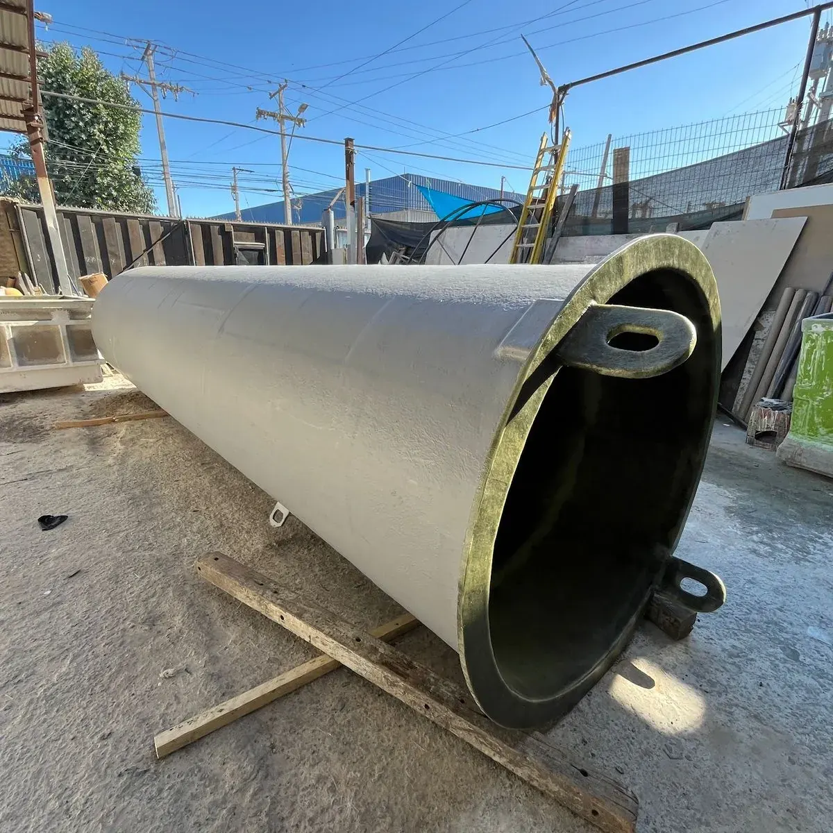 Revestimiento FRP superficie industrial - GlobalFibra Chile - 1